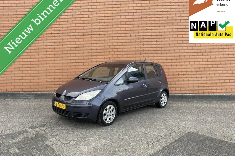 Mitsubishi Colt (2004)