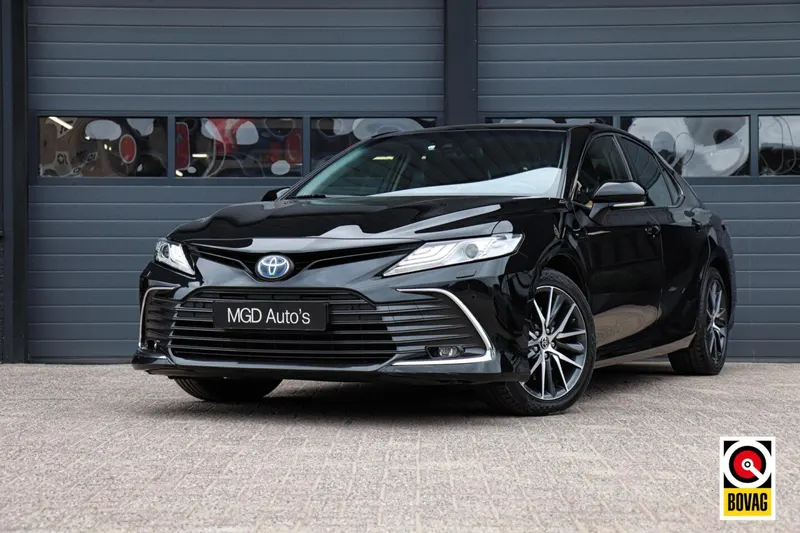 Toyota Camry (2024)