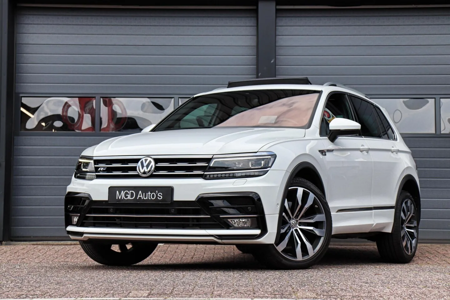 Volkswagen Tiguan (2018) — foto 1