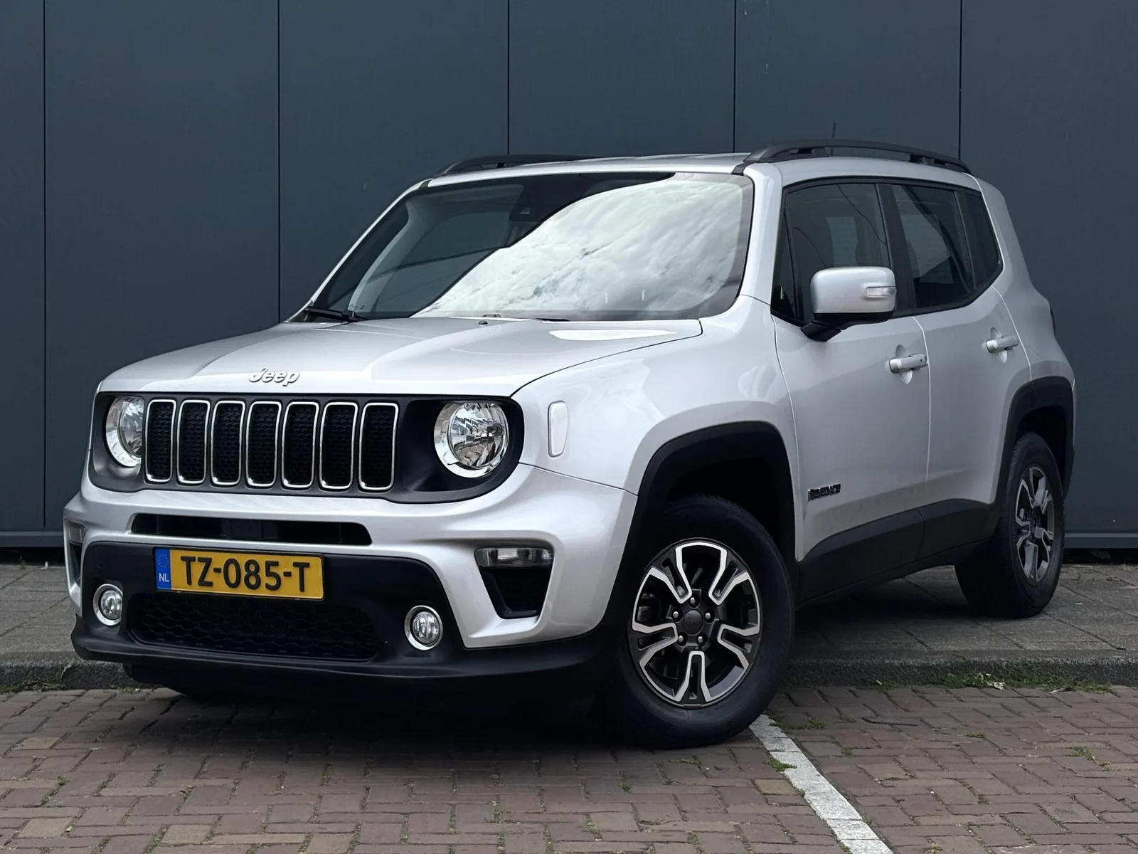 Jeep Renegade (2018) — foto 1