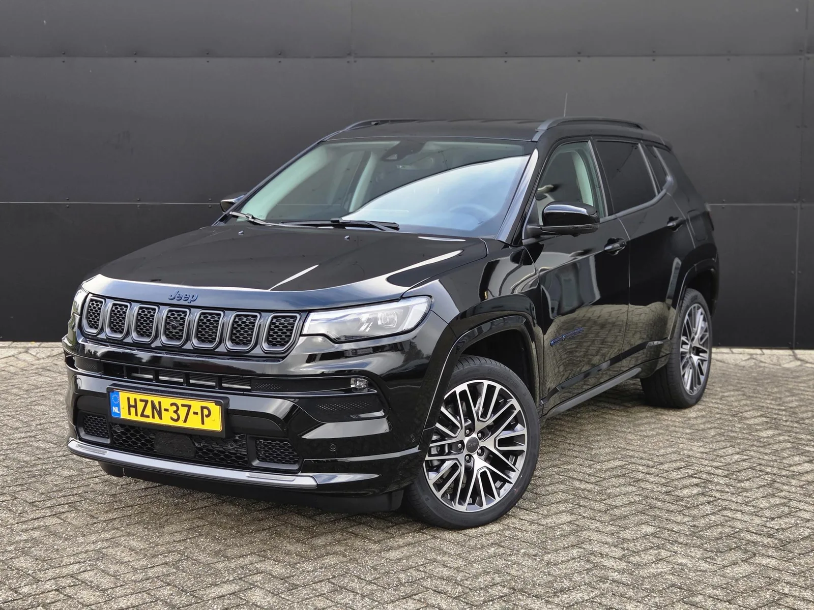 Jeep Compass (2025) — foto 1