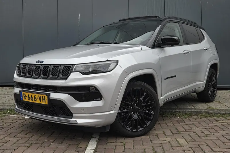 Jeep Compass (2022)