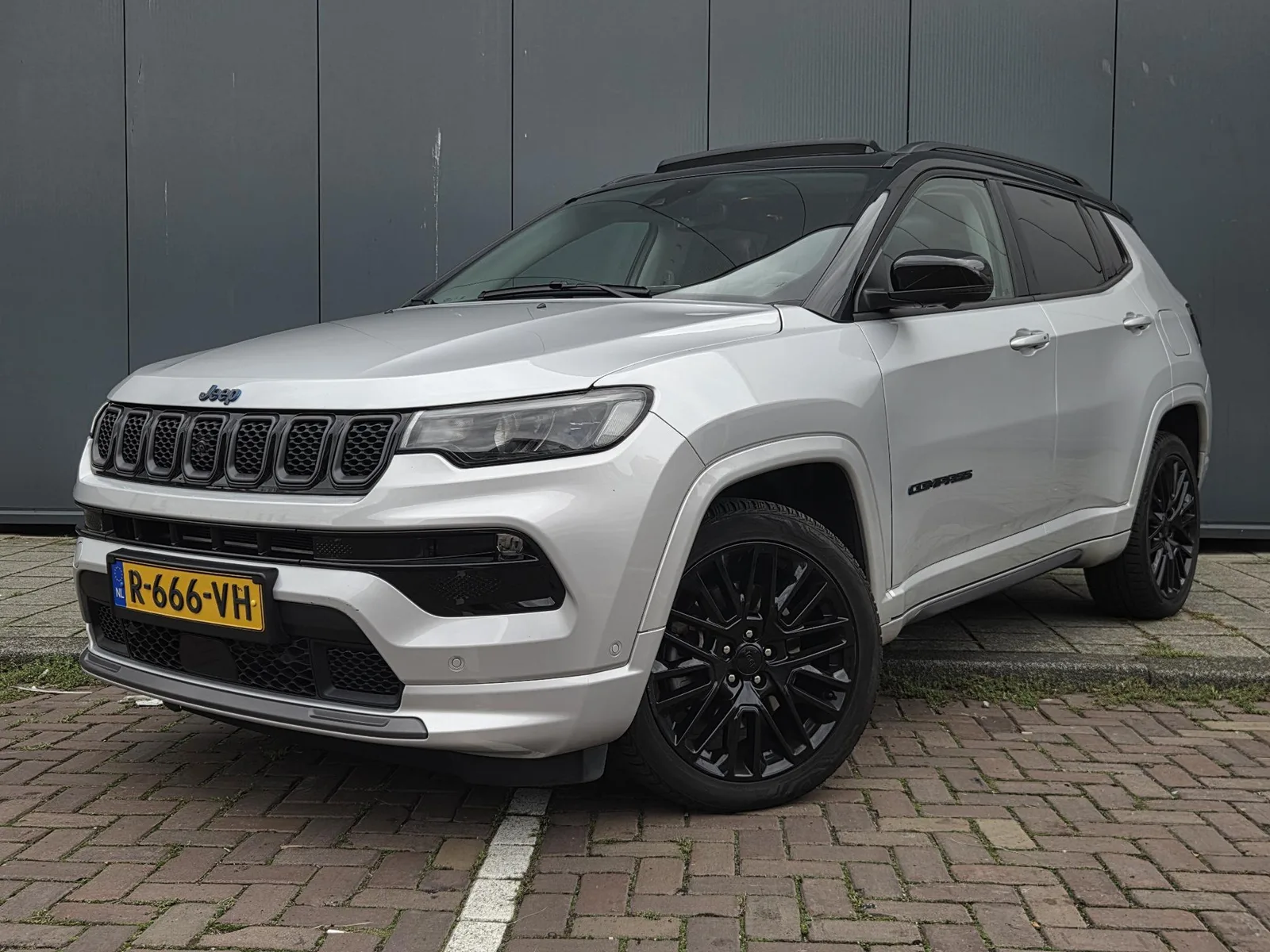 Jeep Compass (2022) — foto 1