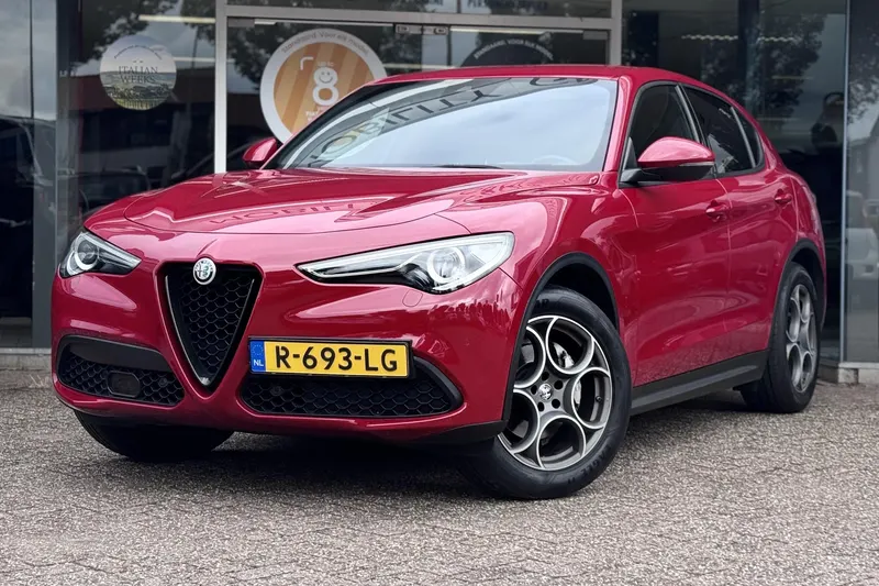 Alfa Romeo Stelvio (2022)