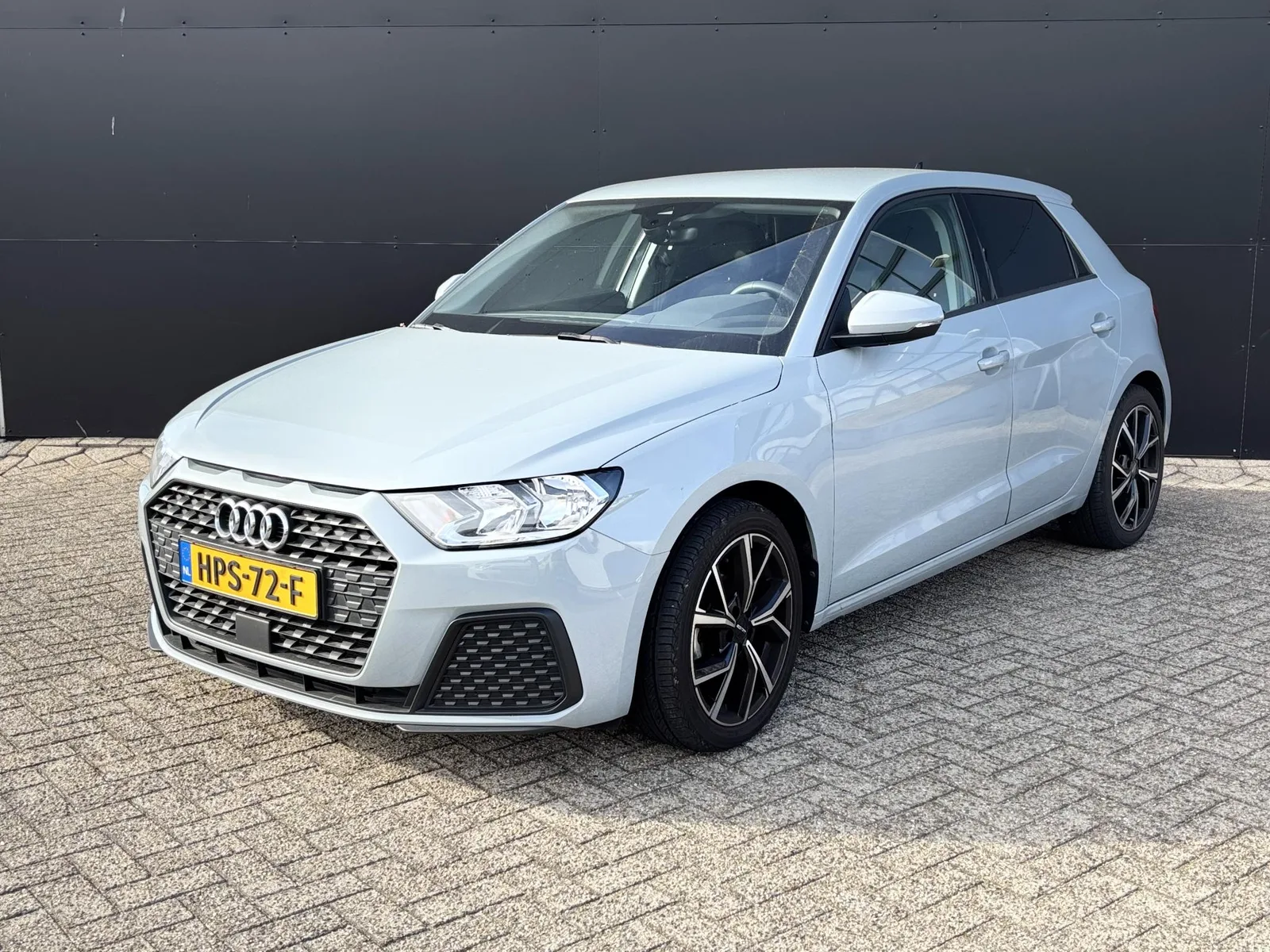 Audi A1 (2025) — foto 1