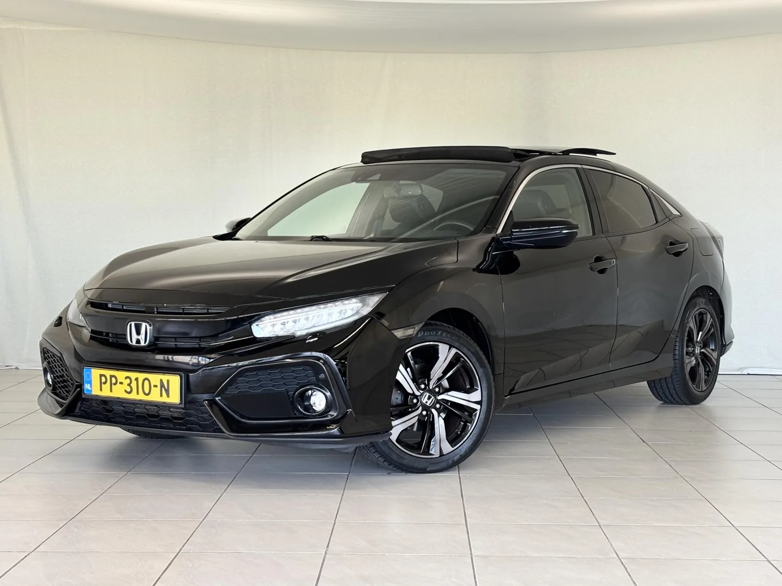 Honda Civic (2017) — foto 1