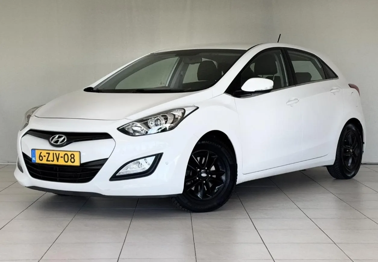 Hyundai i30 (2015) — foto 1