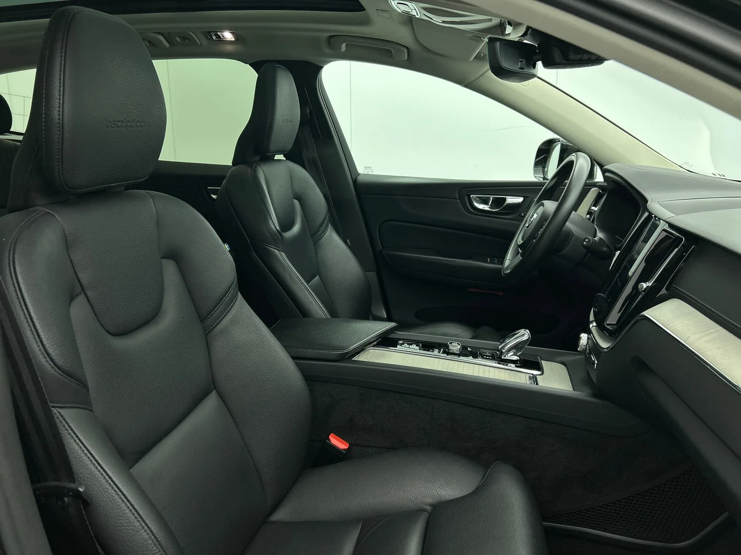 Volvo XC60 (2020) — foto 1