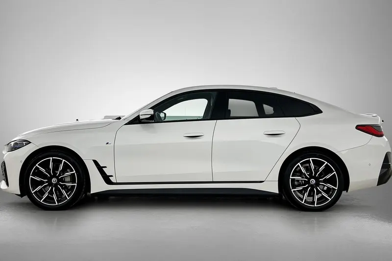 BMW i4 (2022)