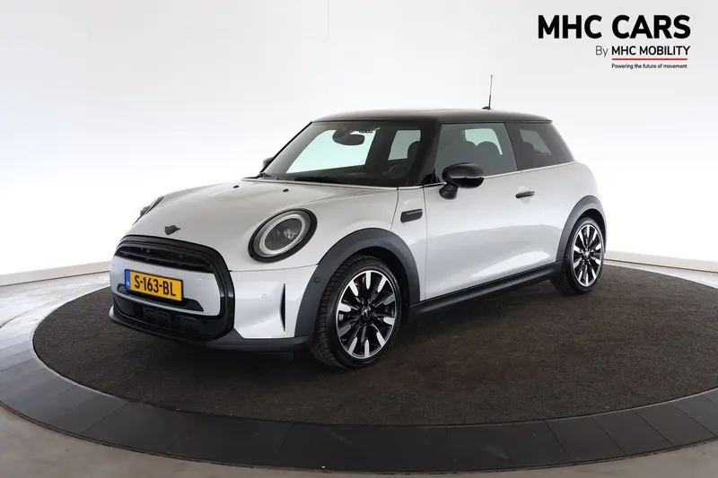 MINI Cooper (2023)