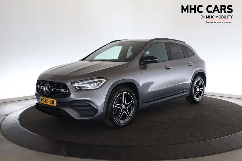 Mercedes-Benz GLA (2022)