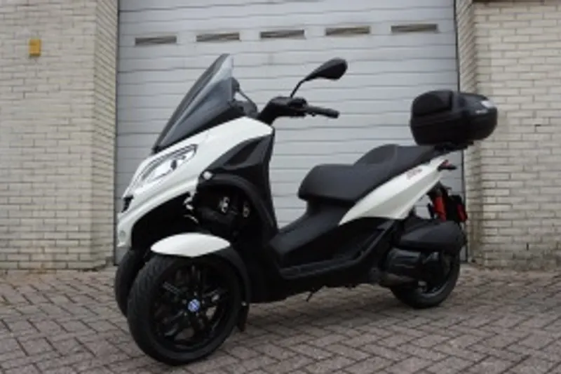 Niu MQI (2021)