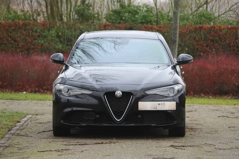 Alfa Romeo Giulia (2021)