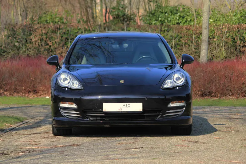 Porsche Panamera (2012)