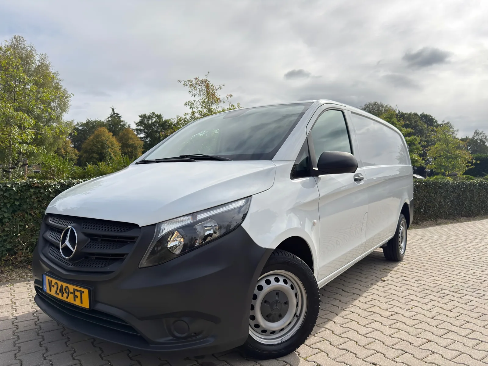 Mercedes-Benz Vito (2017) — foto 1