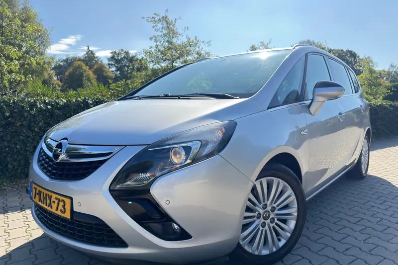 Opel Zafira Tourer (2013)
