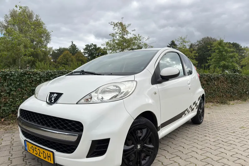 Peugeot 107 (2010)