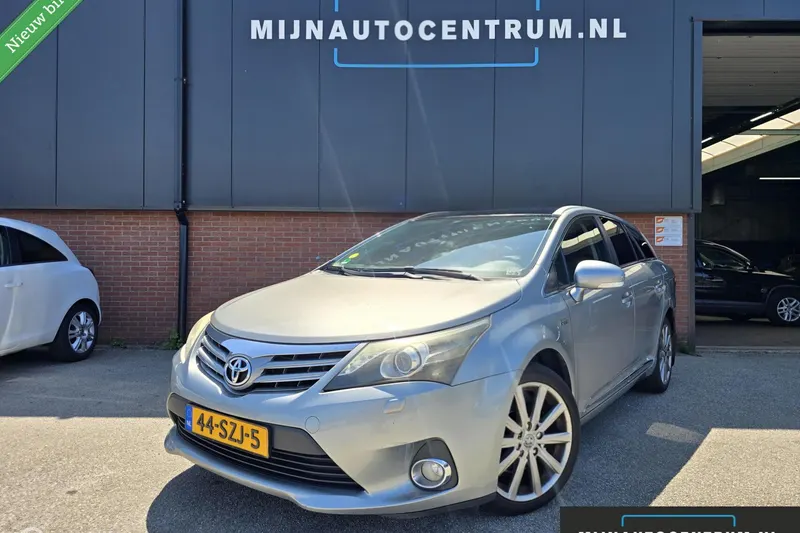 Toyota Avensis (2012)