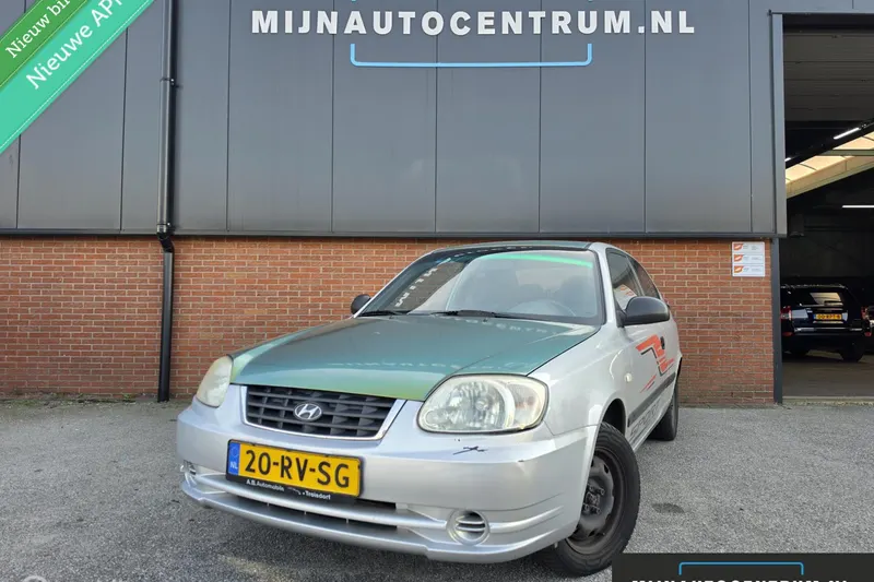 Hyundai Accent (2005)