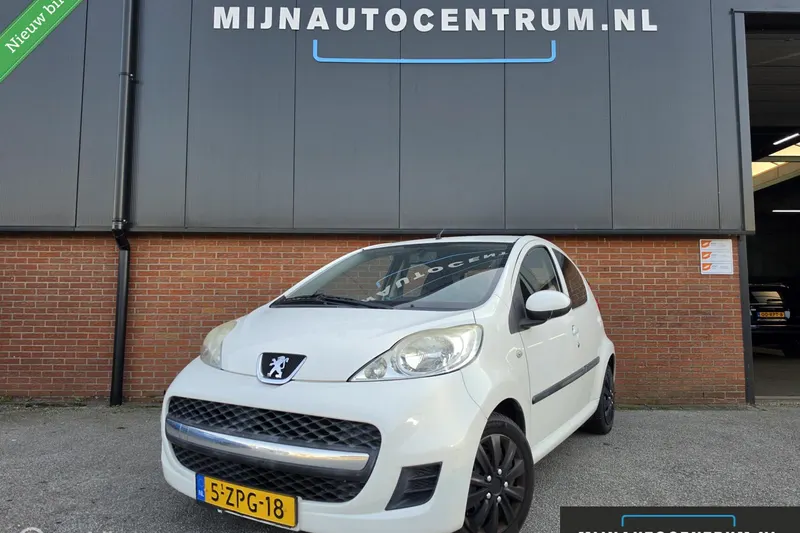 Peugeot 107 (2010)