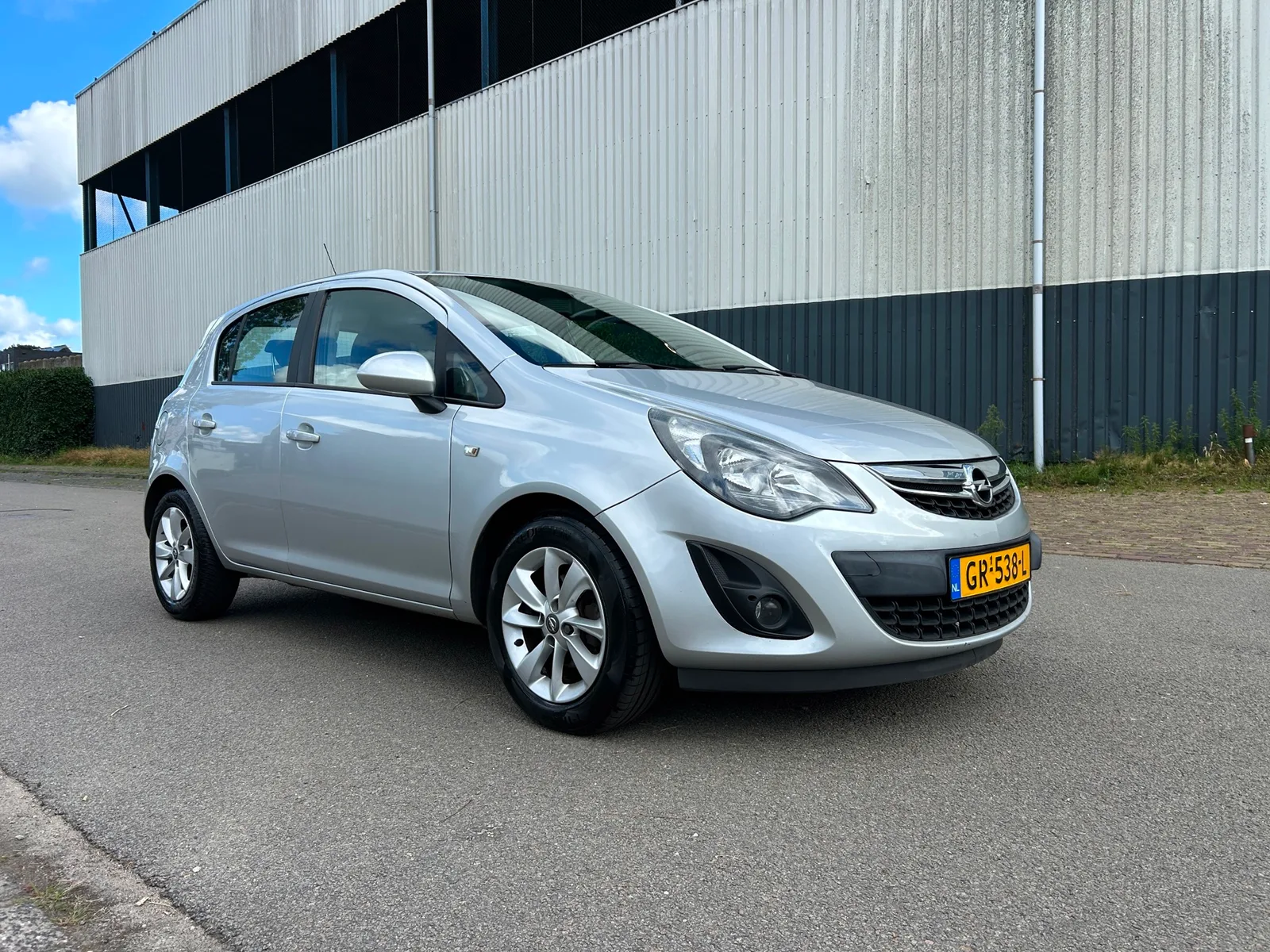 Opel Corsa (2014) — foto 1