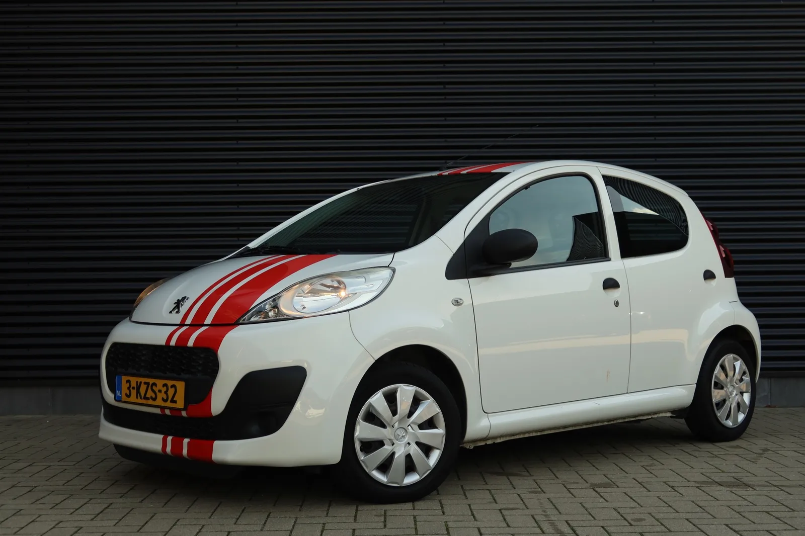 Peugeot 107 (2013) — foto 1