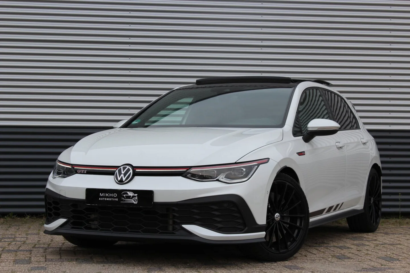 Volkswagen Golf (2021) — foto 1