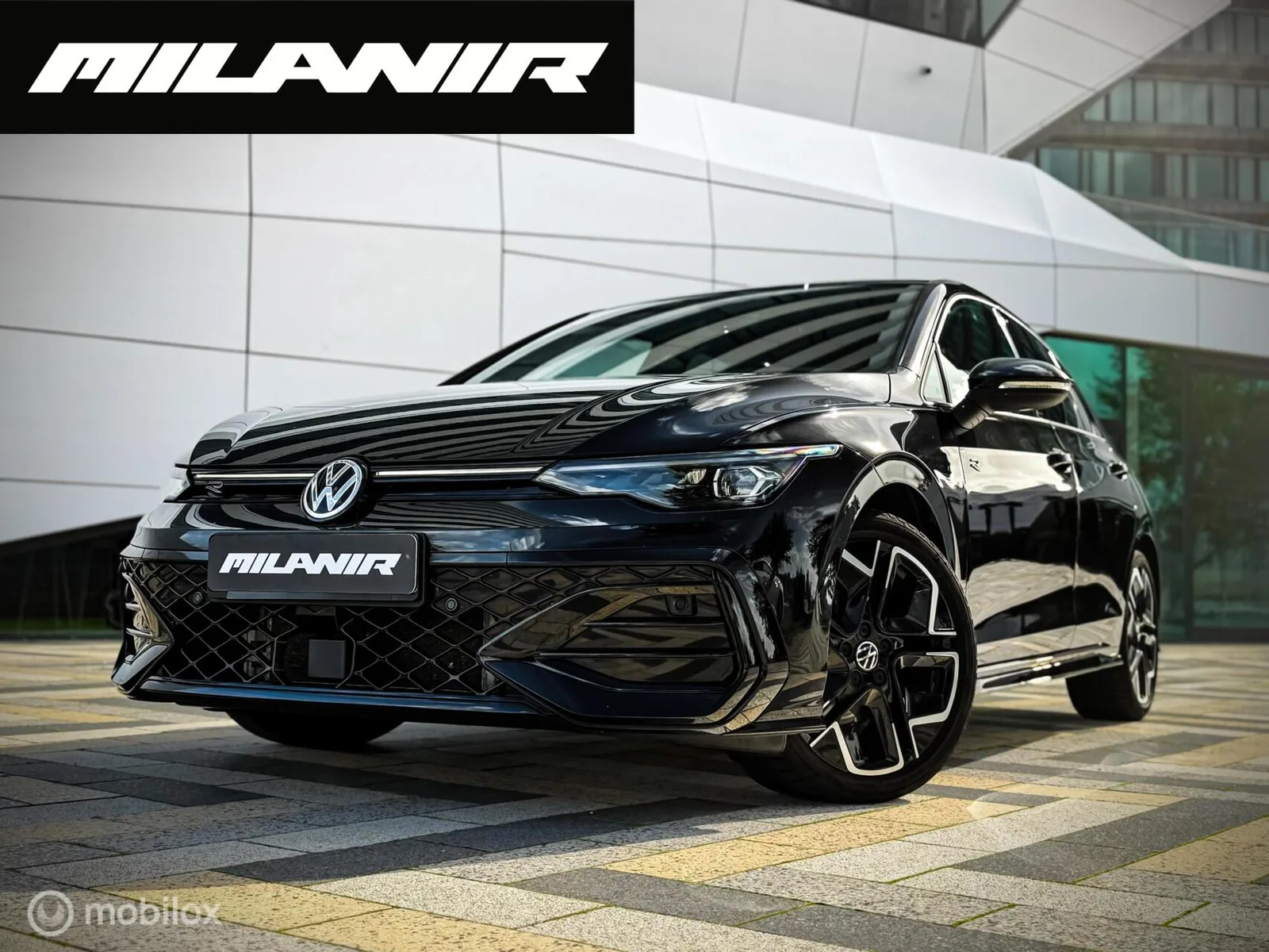 Volkswagen Golf (2024) — foto 1