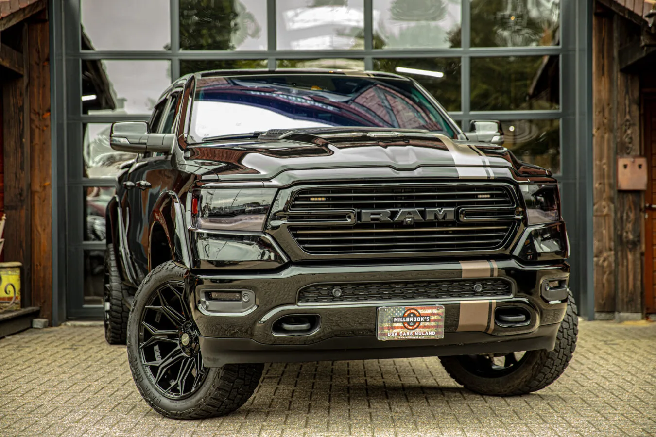 Dodge RAM (2024) — foto 1