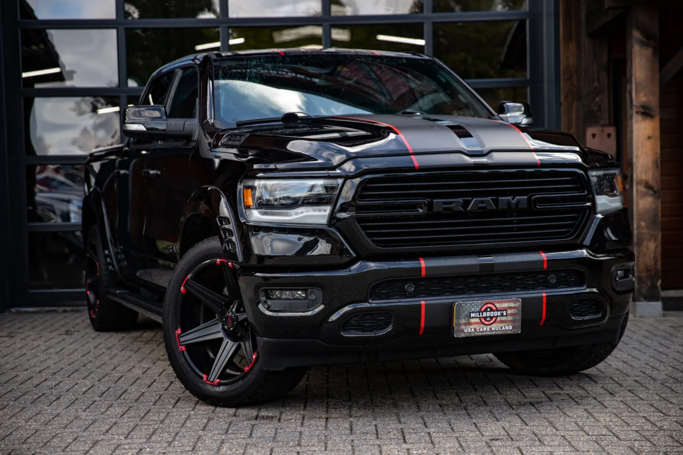 Dodge RAM (2021) — foto 1