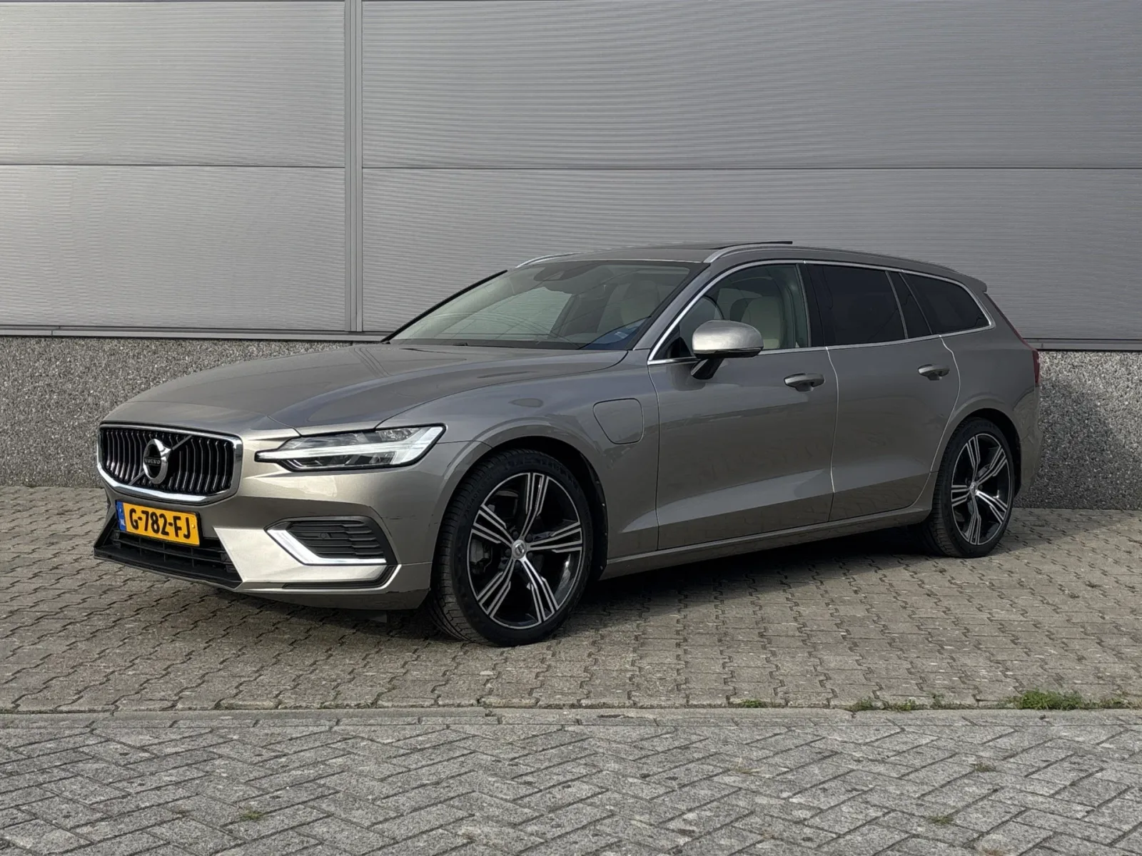 Volvo V60 (2019) — foto 1