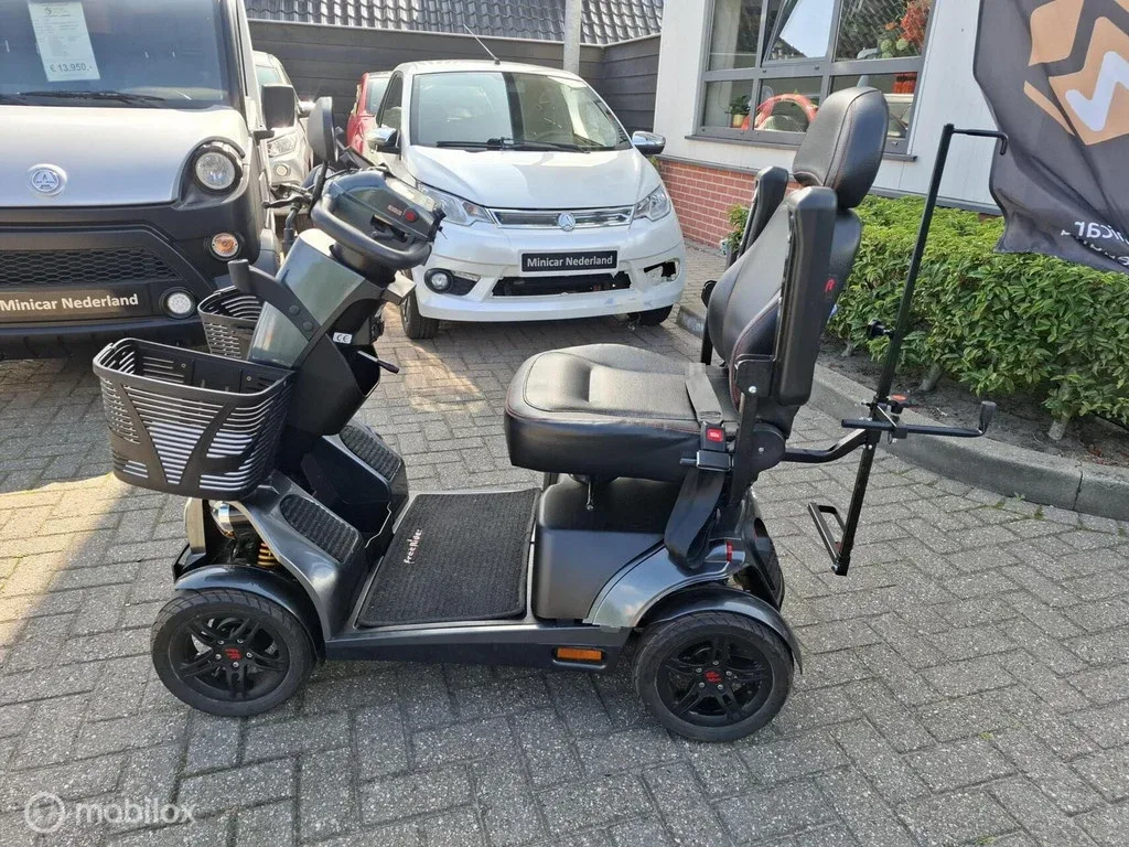 Life & Mobility Mango (2025) — foto 1