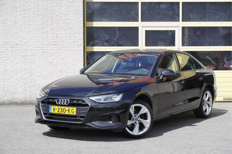 Audi A4 (2022)