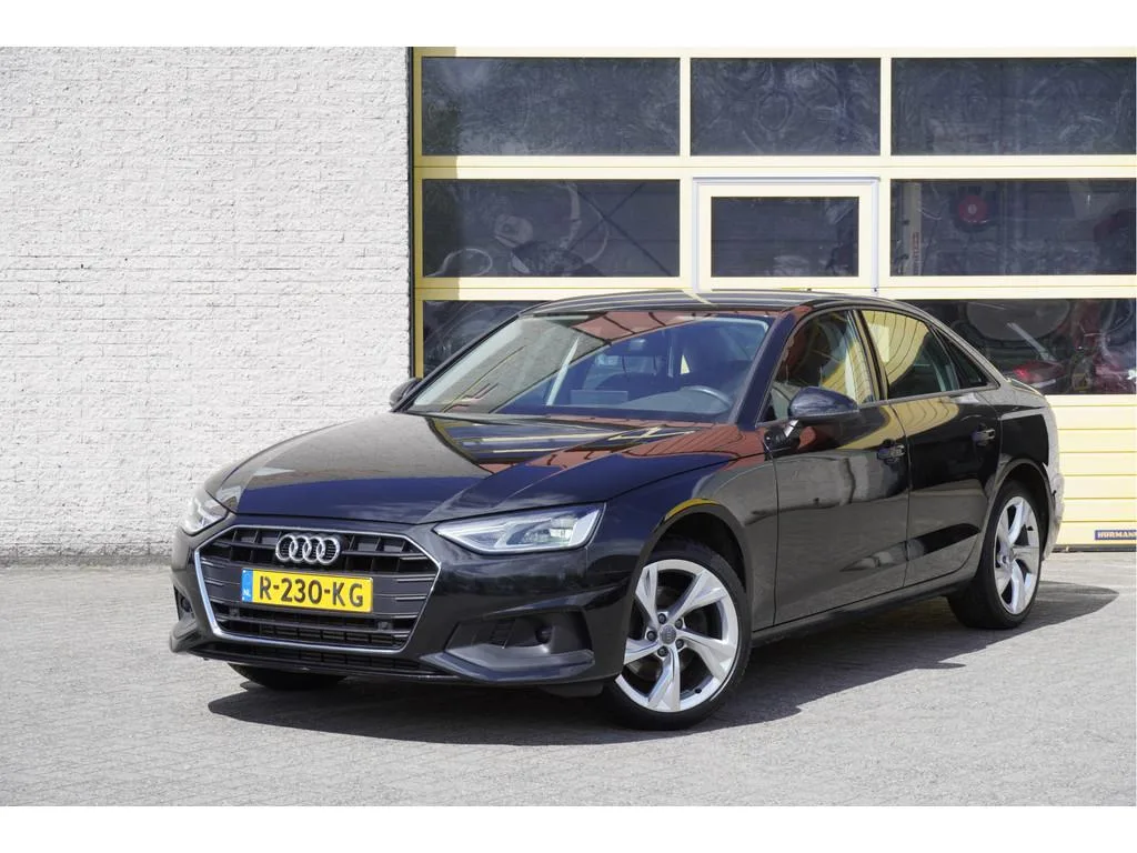 Audi A4 (2022) — foto 1