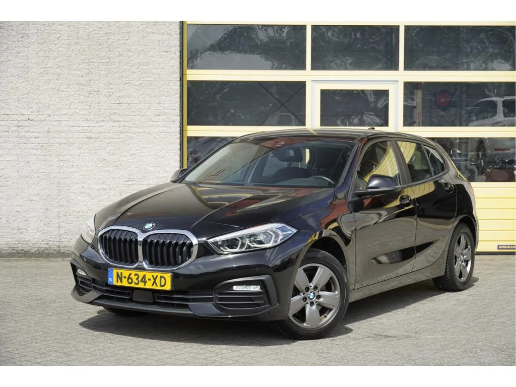 BMW 1-Serie (2022) — foto 1