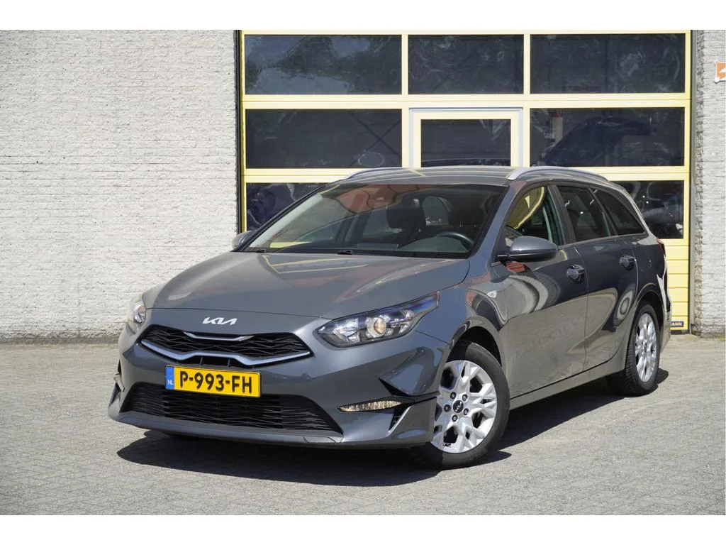Kia Ceed (2022) — foto 1