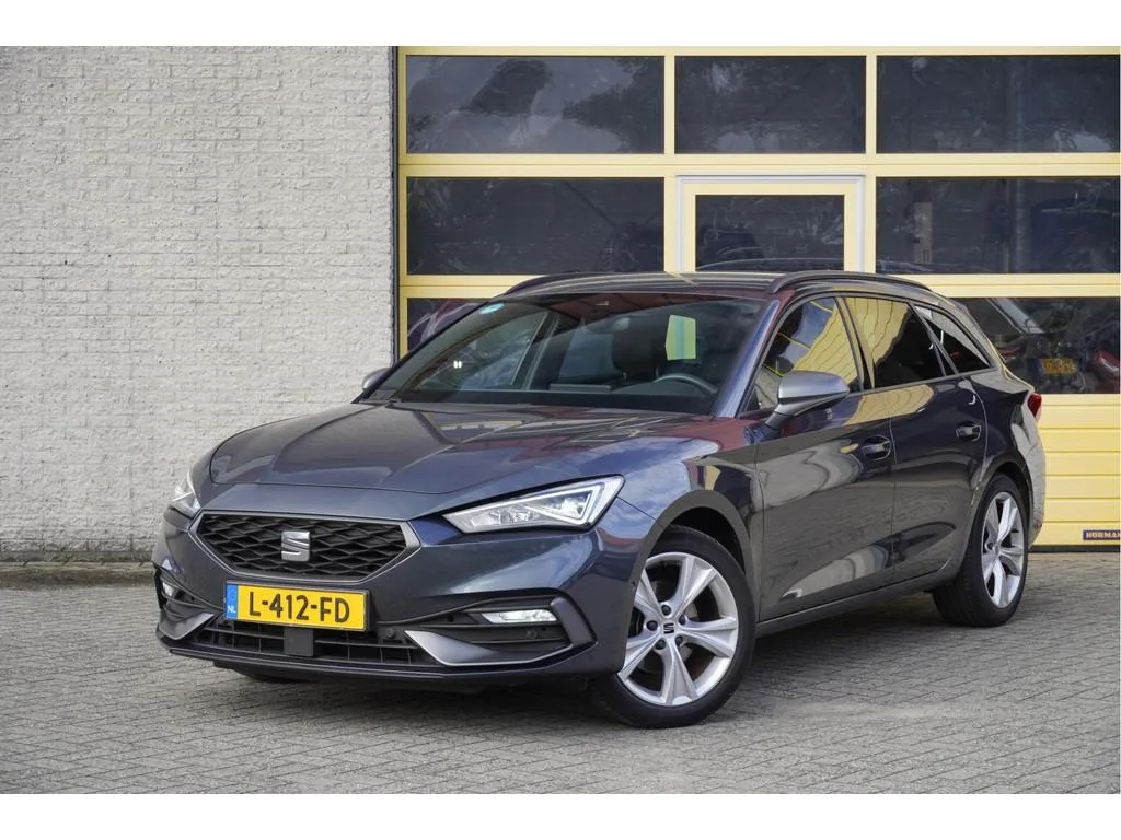 SEAT Leon Sportstourer (2021) — foto 1