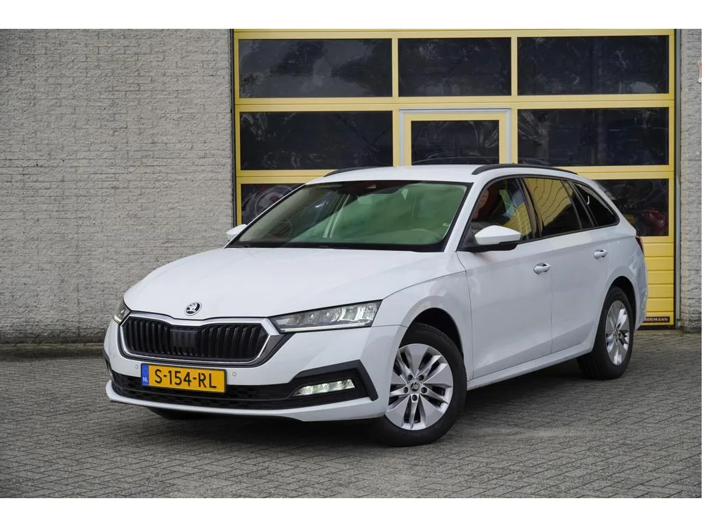 Škoda Octavia (2023) — foto 1