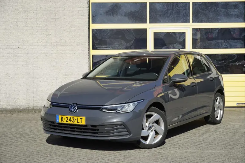Volkswagen Golf (2021)