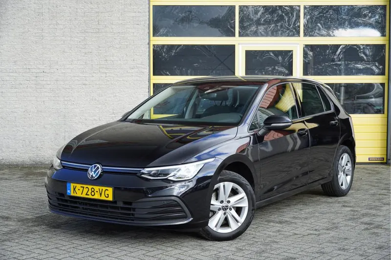 Volkswagen Golf (2021)