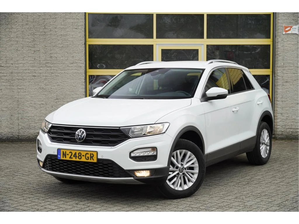 Volkswagen T-Roc (2021) — foto 1