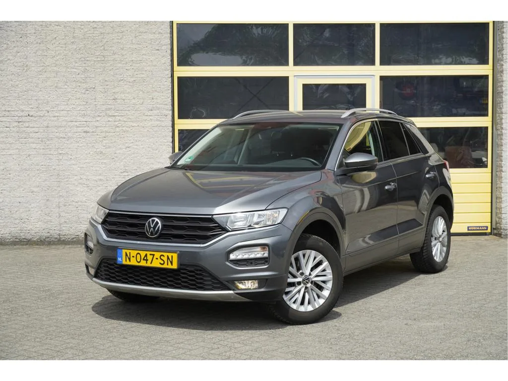 Volkswagen T-Roc (2022) — foto 1