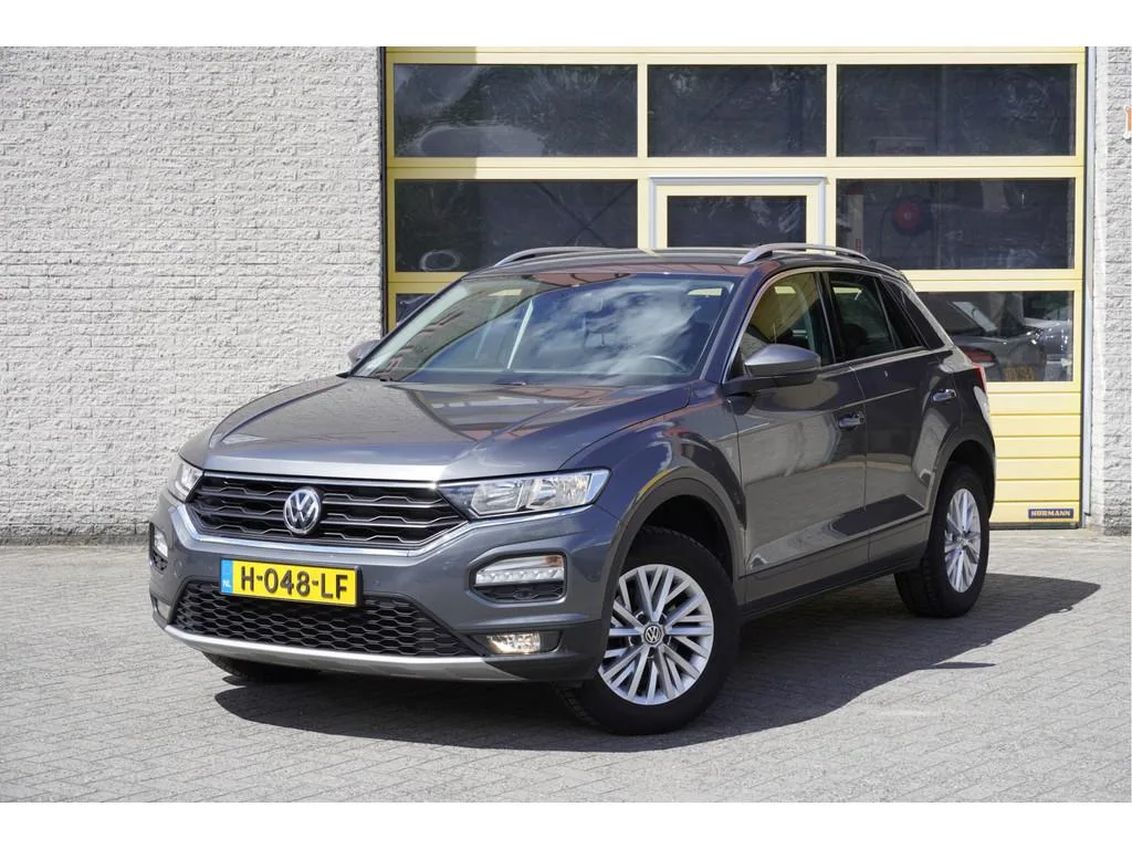 Volkswagen T-Roc (2020) — foto 1