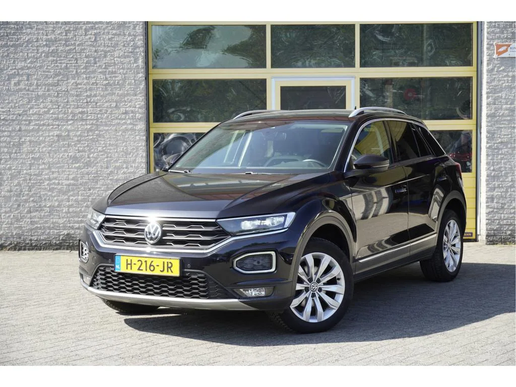 Volkswagen T-Roc (2020) — foto 1