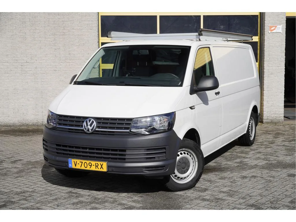 Volkswagen Transporter (2018) — foto 1