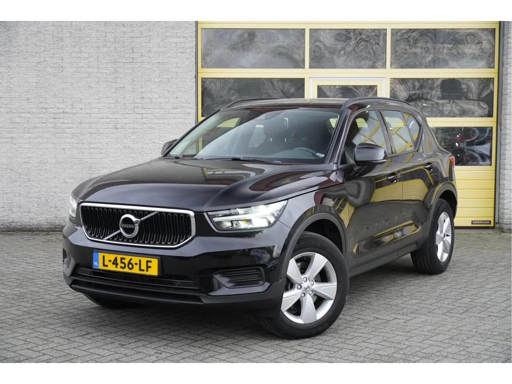 Volvo XC40 (2021) — foto 1
