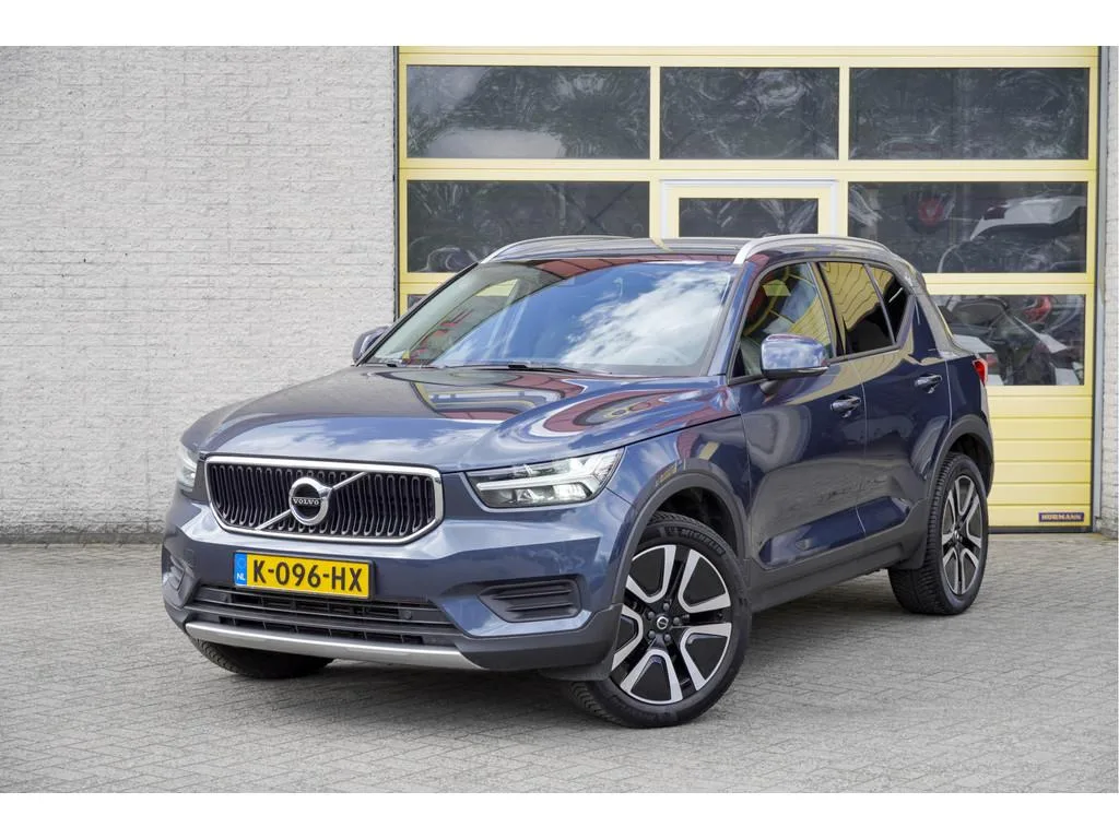 Volvo XC40 (2021) — foto 1