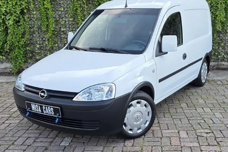 Opel Combo (2008)
