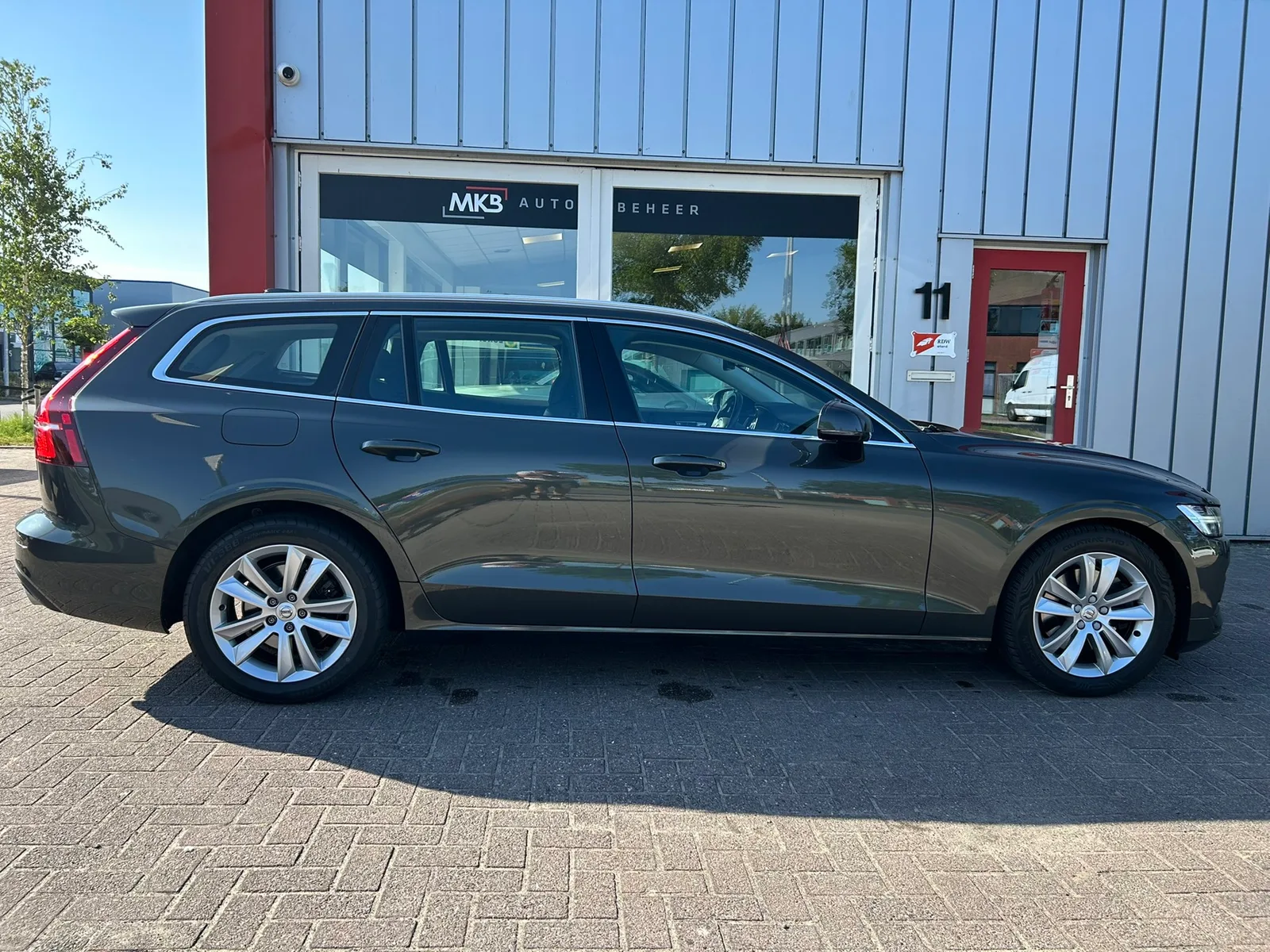 Volvo V60 (2020) — foto 1