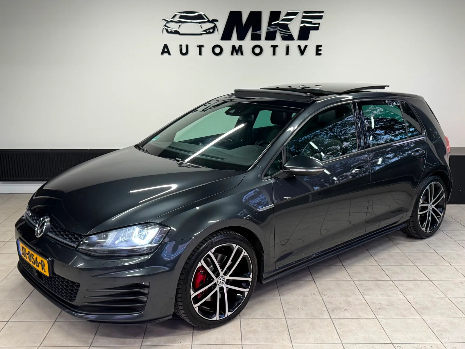 Volkswagen Golf (2015) — foto 1